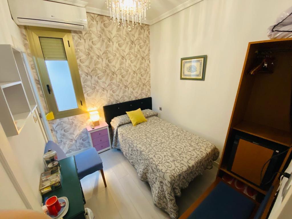 Pension Antonio Guesthouse Alicante Room photo
