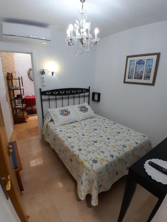 Pension Antonio Guesthouse Alicante Room photo