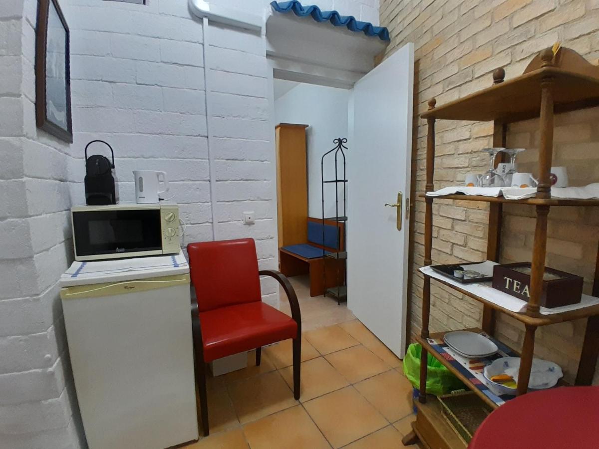 Pension Antonio Guesthouse Alicante Exterior photo